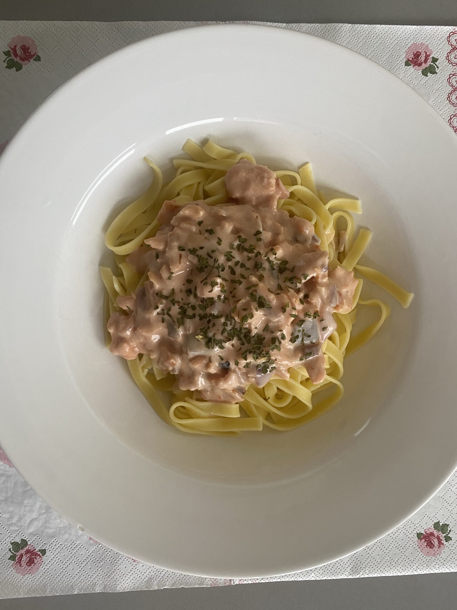 Schnelle Lachs-Spaghetti