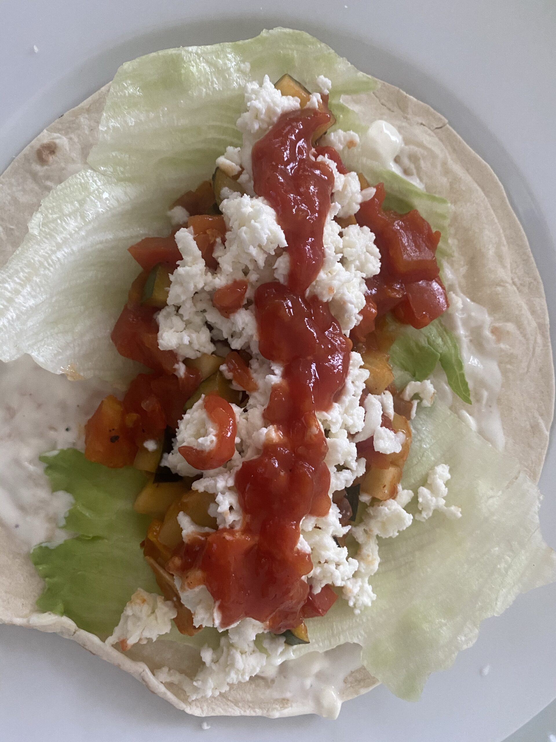 Mediterrane, vegetarische Burritos