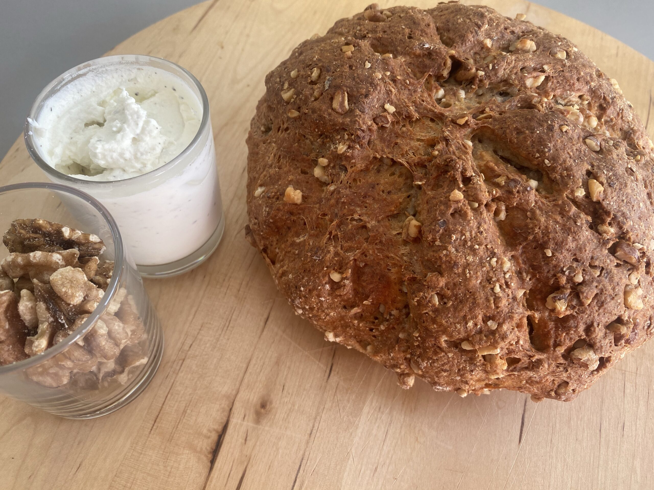 Walnuss-Rosmarin-Ciabatta