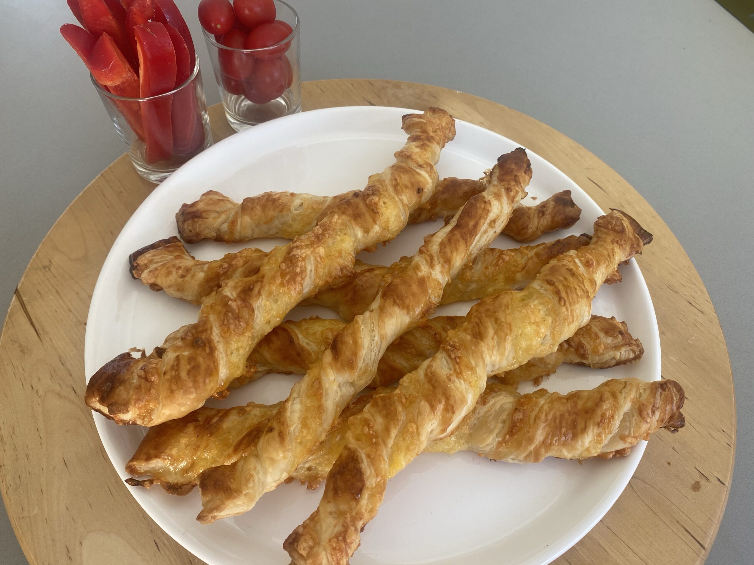 Käse-Knoblauch-Stangerl